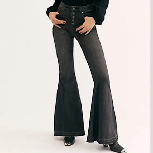 “NEW” Free People Irreplaceable Super Flare Jean - Picture 1 of 5